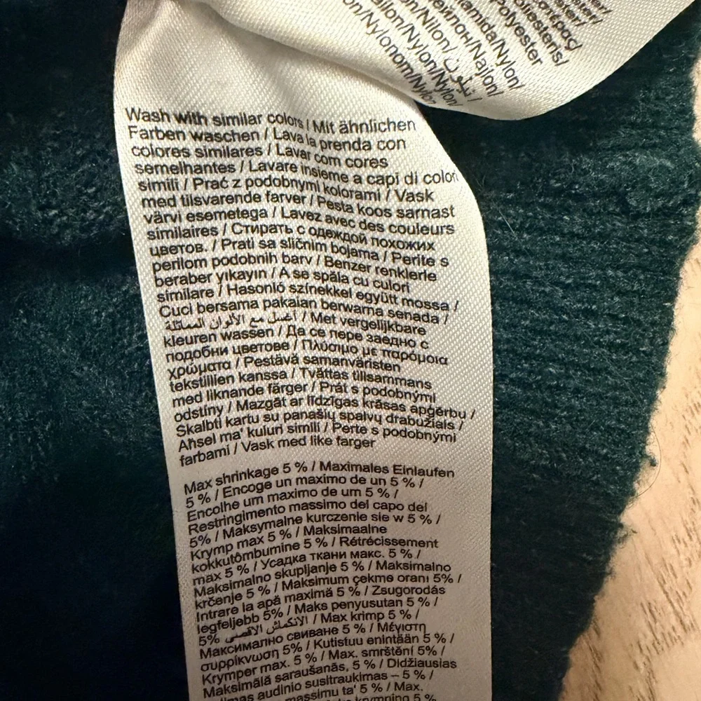 3/$20 Vero Moda Svea Off-Shoulder Ribbed Knit Sweater Medium Forest Green - Picture 5 of 6